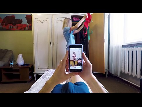 ❤️ Kakak tiri membuat kakaknya cum tepat sebelum ibu pulang ❤ Porno pada kami ❤