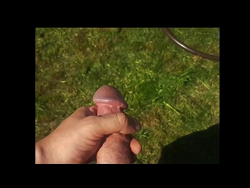❤️ Hottie mendapatkan vagina merah mudanya kacau dan mani dengan menyemprotkan di taman musim panas ❤ Porno pada kami ❤
